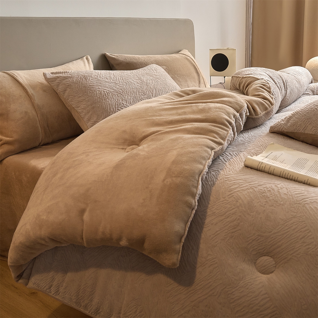 91家纺网 家纺一手货源 找家纺 换种生活 2025新款A类立体雕花绒冬被被子被芯 柔梦-卡其