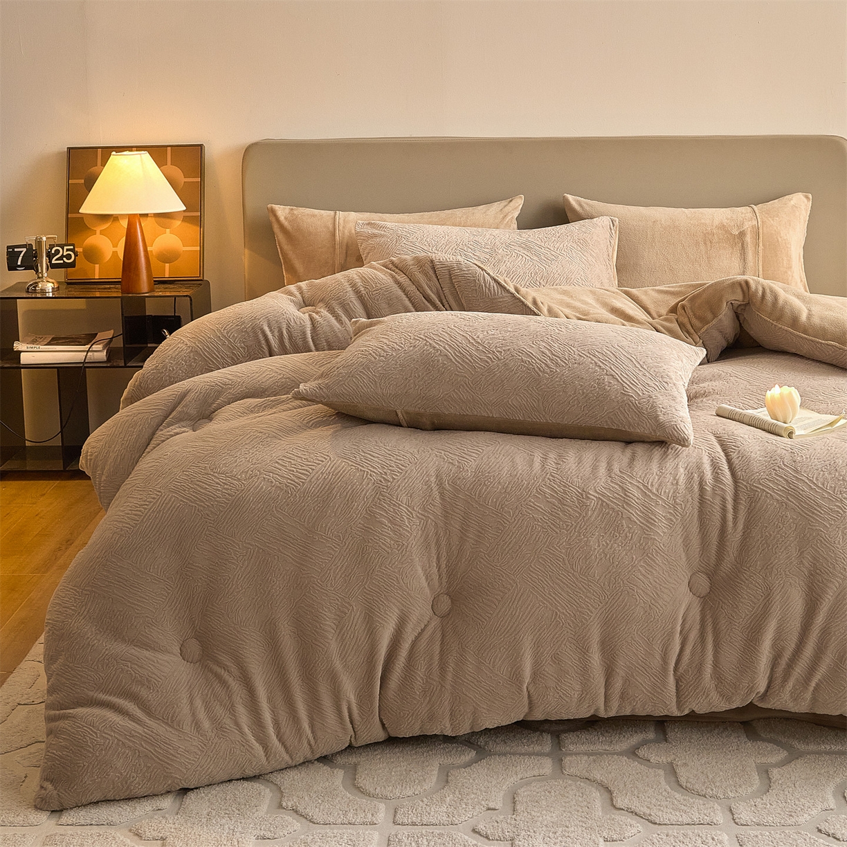 91家纺网 家纺一手货源 找家纺 换种生活 2025新款A类立体雕花绒冬被被子被芯 柔梦-卡其