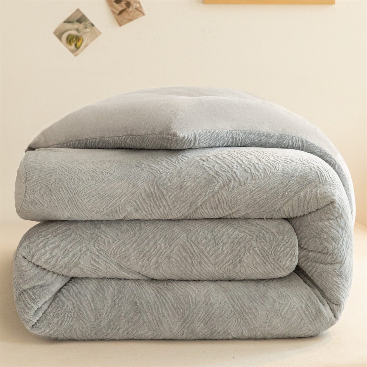 换种生活 2025新款A类立体雕花绒冬被被子被芯 柔梦-浅灰色