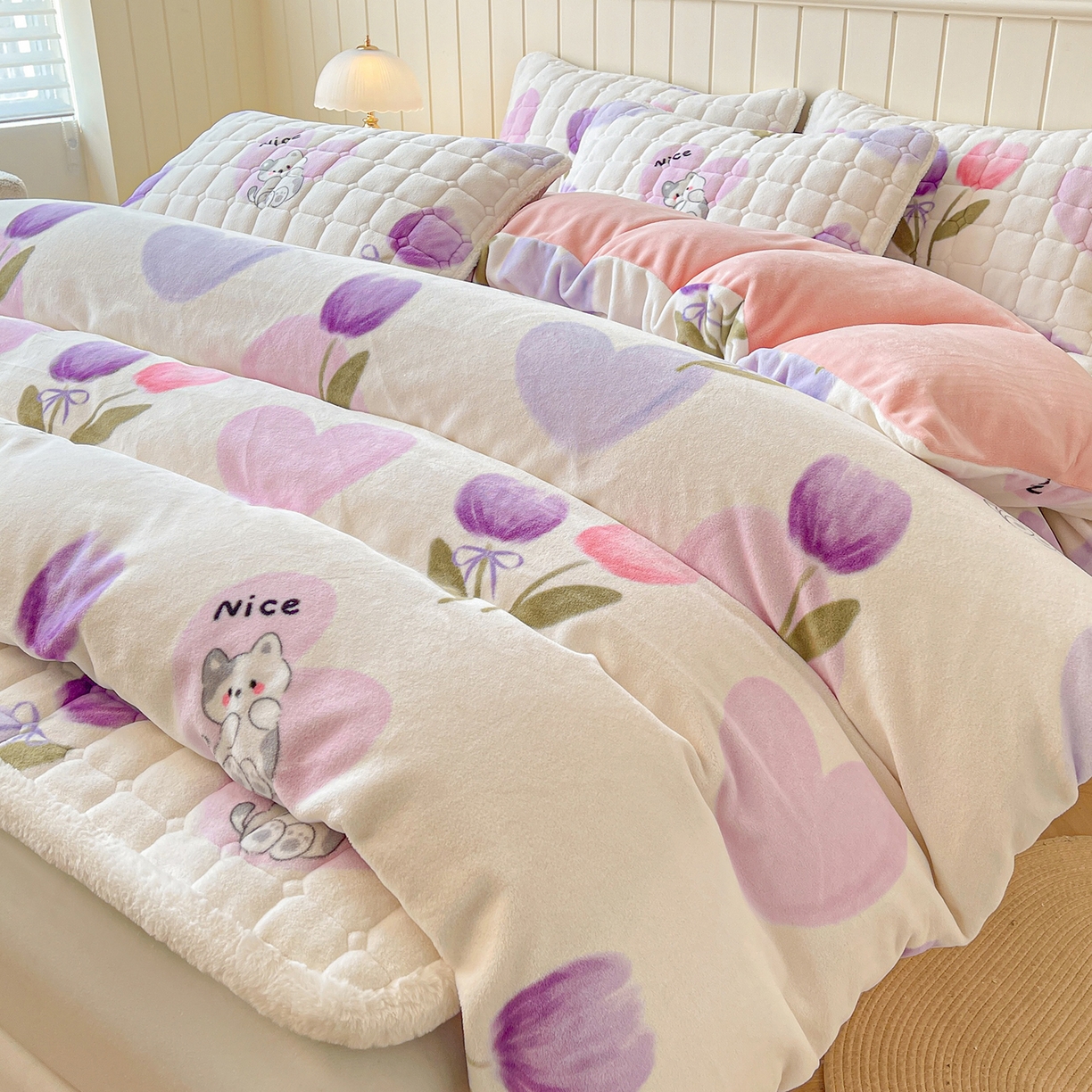 91家纺网 家纺一手货源 找家纺 （总）LIFE.丽芙 2025秋冬新款A类牛奶绒加厚夹棉床褥垫+被套组合四件套