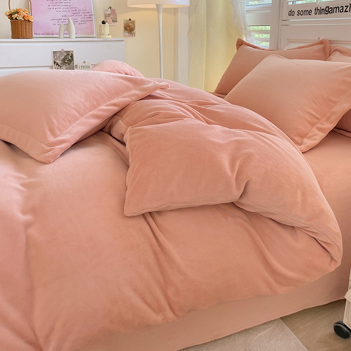 91家纺网 家纺一手货源 找家纺 富馨莱 2025新款牛奶绒纯色双拼四件套 奶油玉