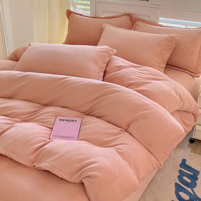 91家纺网 家纺一手货源 找家纺 富馨莱 2025新款牛奶绒纯色双拼四件套 奶油玉