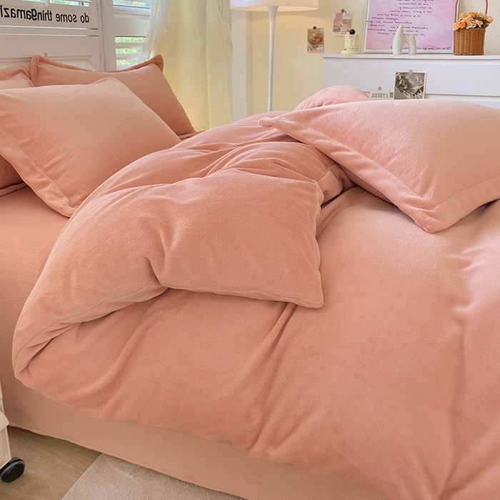 91家纺网 家纺一手货源 找家纺 富馨莱 2025新款牛奶绒纯色双拼四件套 奶油玉