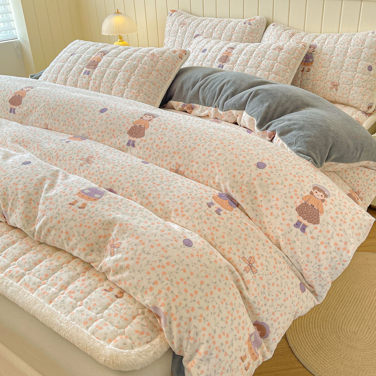 91家纺网 家纺一手货源 找家纺 （总）LIFE.丽芙 2025秋冬新款A类牛奶绒加厚夹棉床褥垫+被套组合四件套