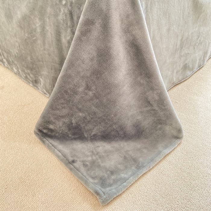 91家纺网 家纺一手货源 找家纺 富馨莱 2025新款牛奶绒纯色双拼四件套 绒双拼樱花粉+绅士灰