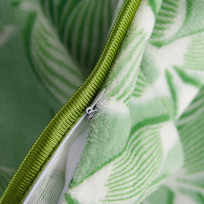 91家纺网 家纺一手货源 找家纺 牵依 2025新款牛奶绒小包边印花四件套 爱莎绿