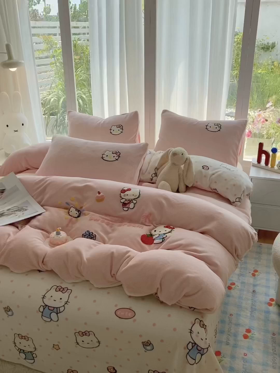 91家纺网 家纺一手货源 找家纺 茉礼 2025新款A类加厚毛巾绣牛奶绒四件套毛巾绣四件套 甜心kt