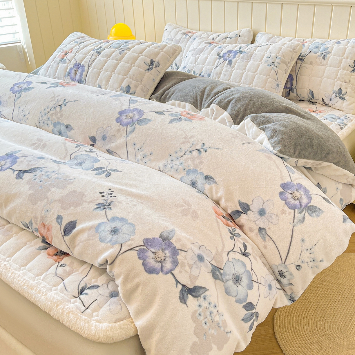 LIFE.丽芙 2025秋冬新款A类牛奶绒加厚夹棉床褥垫+被套组合四件套 司藤