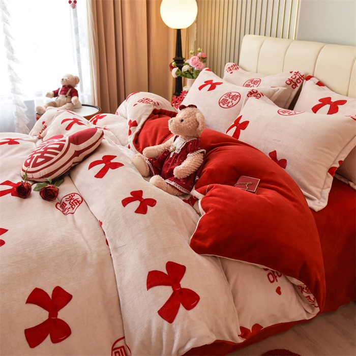 91家纺网 家纺一手货源 找家纺 （总）曲之慕 2025新款高克重牛奶绒简约婚庆四件套