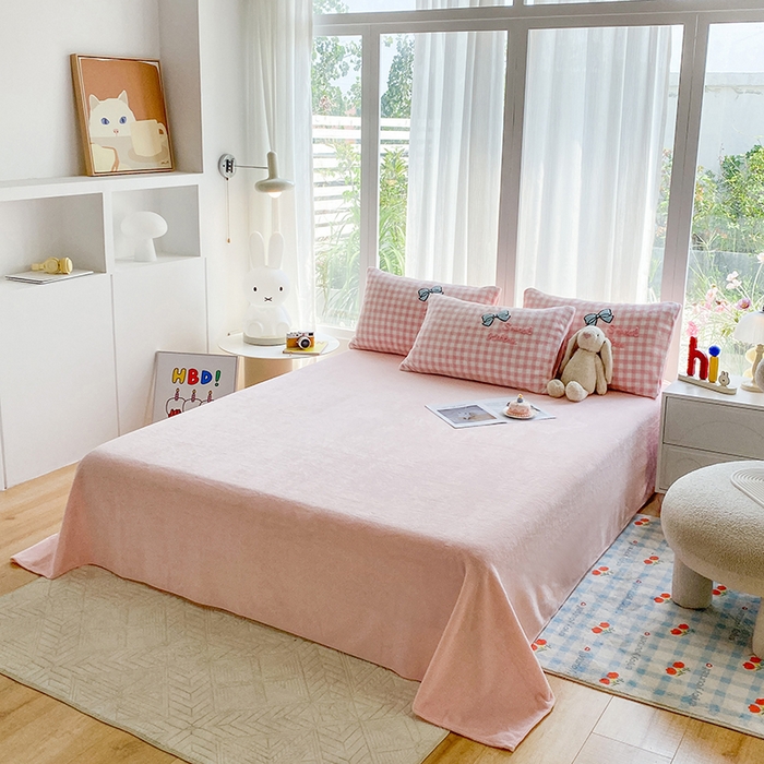 91家纺网 家纺一手货源 找家纺 茉礼 2025新款A类卡通加厚毛巾绣牛奶绒四件套 布偶猫