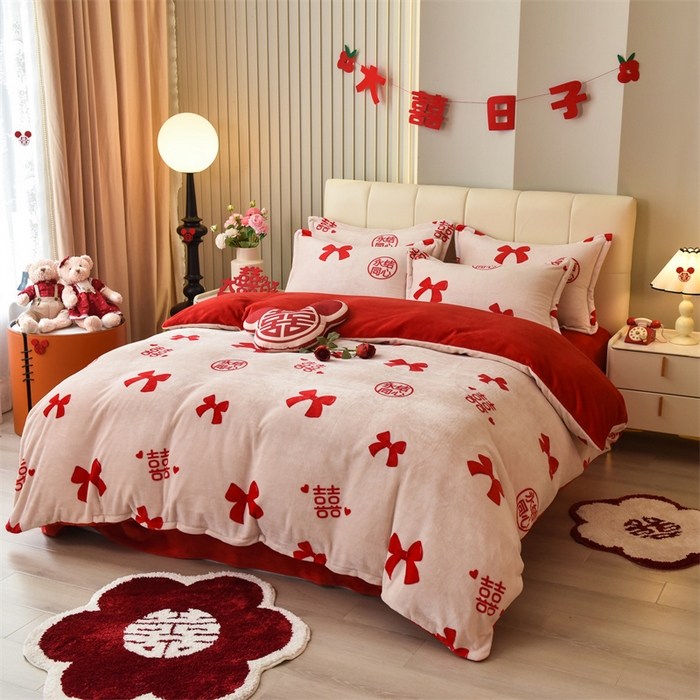 91家纺网 家纺一手货源 找家纺 曲之慕 2025新款高克重牛奶绒简约婚庆四件套 蝶爱