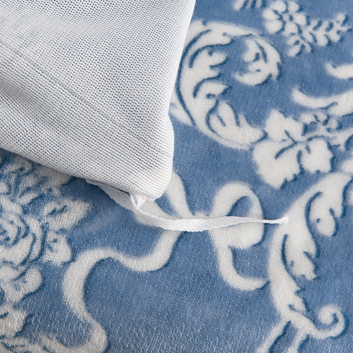 91家纺网 家纺一手货源 找家纺 牵依 2025新款牛奶绒小包边印花四件套 半夏时光-浅蓝