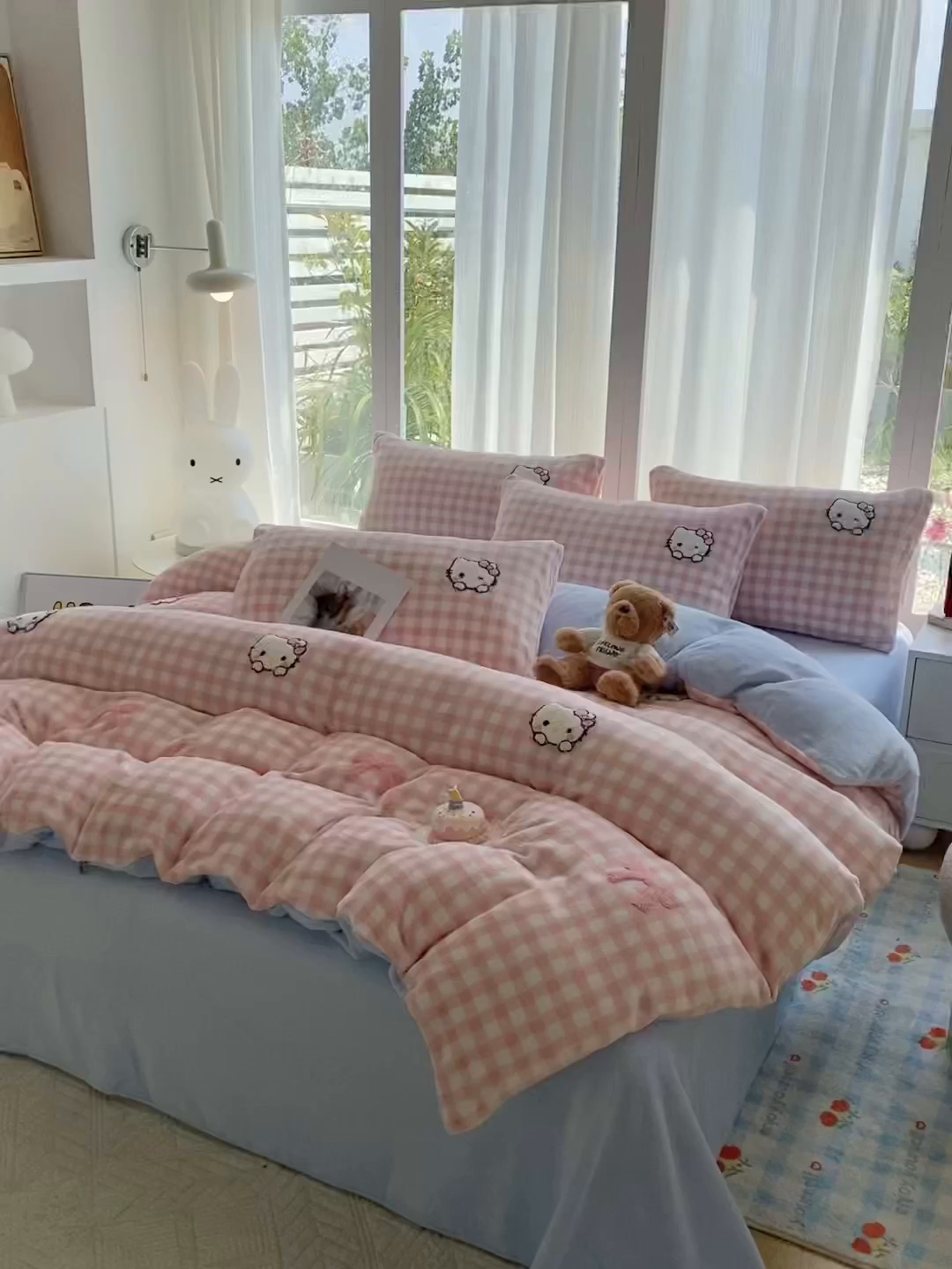 91家纺网 家纺一手货源 找家纺 茉礼 2025新款A类卡通加厚毛巾绣牛奶绒四件套 粉格kt