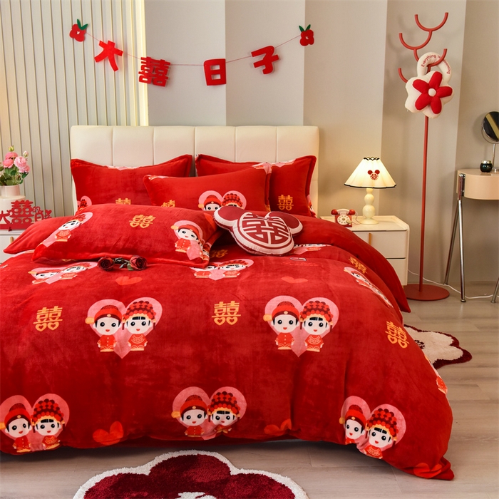 91家纺网 家纺一手货源 找家纺 曲之慕 2025新款高克重牛奶绒简约婚庆四件套 浪漫满屋