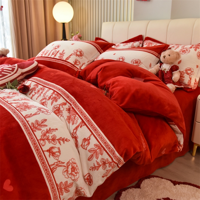 91家纺网 家纺一手货源 找家纺 曲之慕 2025新款高克重牛奶绒简约婚庆四件套 千喜