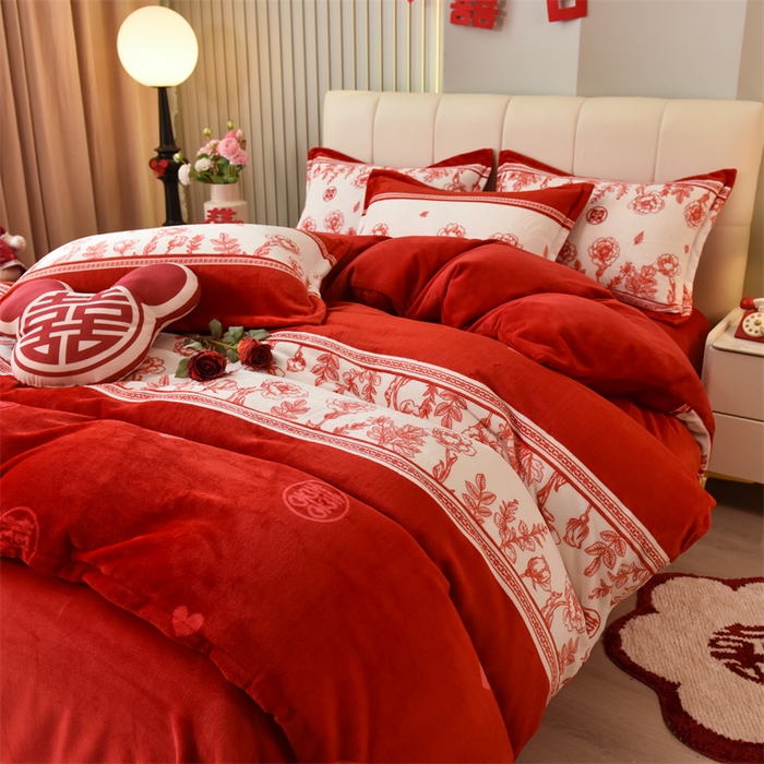 91家纺网 家纺一手货源 找家纺 曲之慕 2025新款高克重牛奶绒简约婚庆四件套 千喜