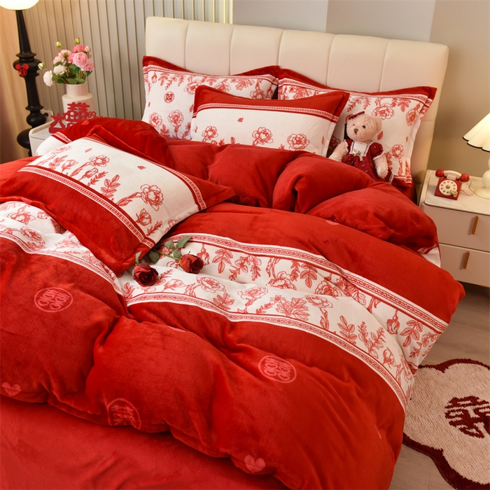 91家纺网 家纺一手货源 找家纺 曲之慕 2025新款高克重牛奶绒简约婚庆四件套 千喜