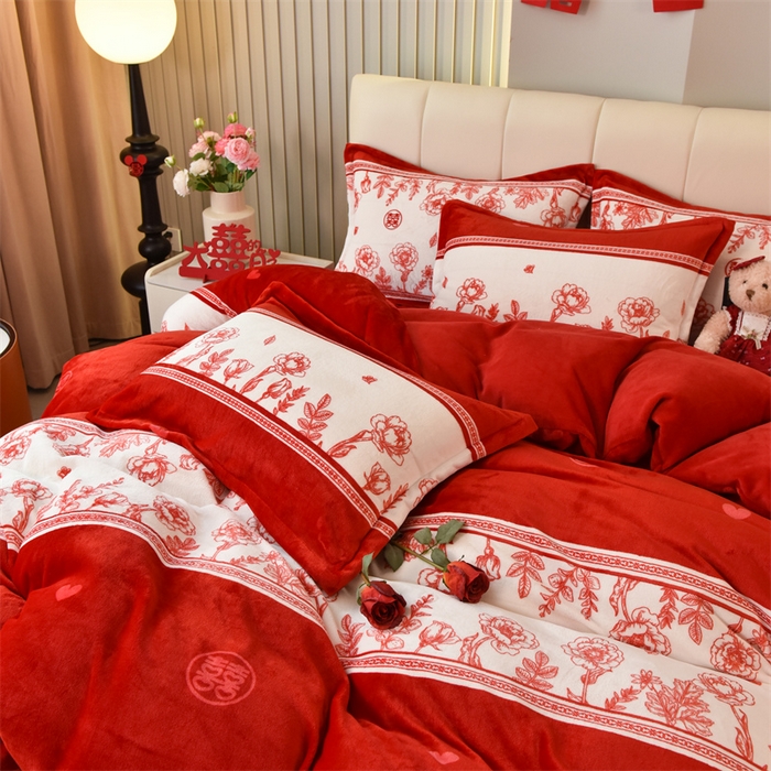 91家纺网 家纺一手货源 找家纺 曲之慕 2025新款高克重牛奶绒简约婚庆四件套 千喜