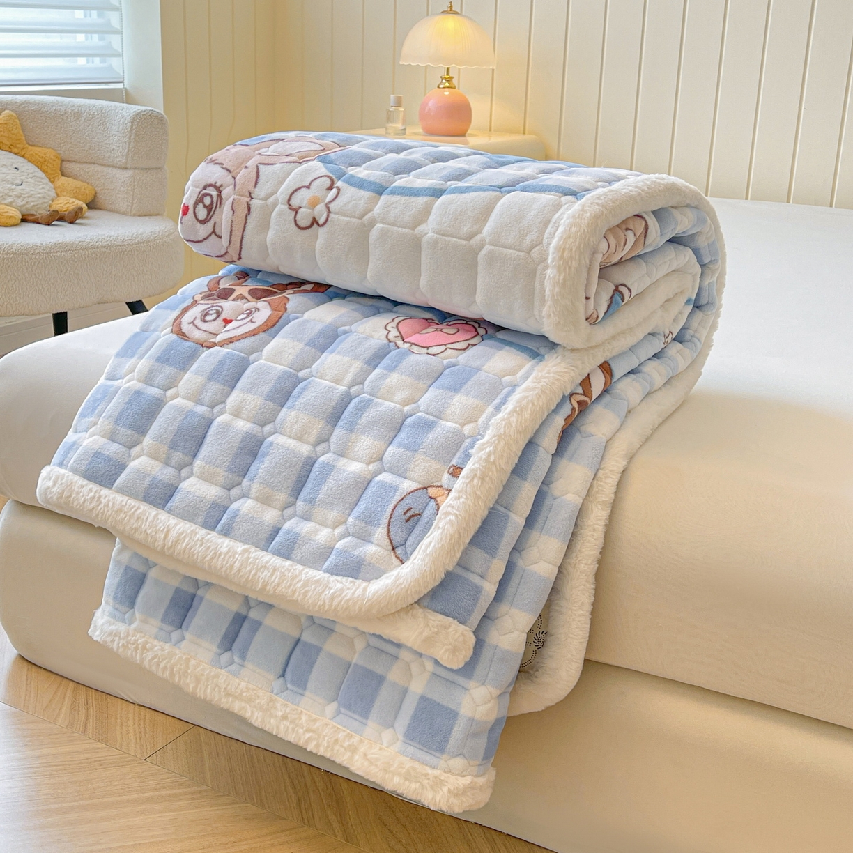 91家纺网 家纺一手货源 找家纺 LIFE.丽芙 2025秋冬新款A类牛奶绒加厚夹棉床褥垫+被套组合四件套 布布乐园