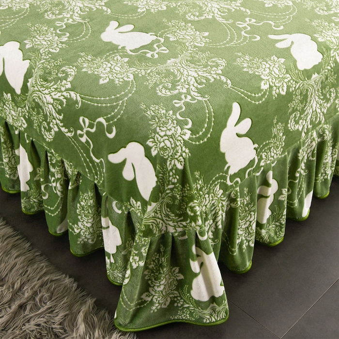 91家纺网 家纺一手货源 找家纺 牵依 2025新款牛奶绒小包边印花四件套 半夏时光-浅绿