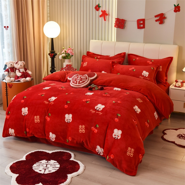 91家纺网 家纺一手货源 找家纺 曲之慕 2025新款高克重牛奶绒简约婚庆四件套 吾家有喜