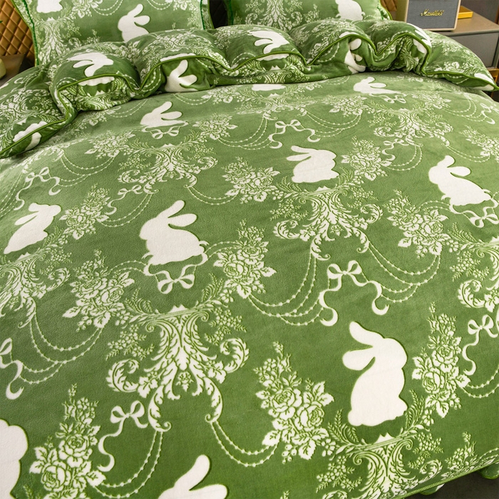 91家纺网 家纺一手货源 找家纺 牵依 2025新款牛奶绒小包边印花四件套 半夏时光-浅绿