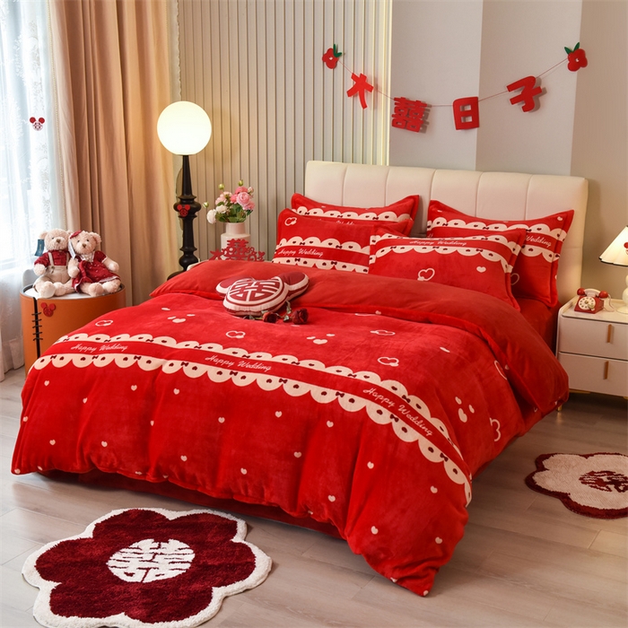 91家纺网 家纺一手货源 找家纺 曲之慕 2025新款高克重牛奶绒简约婚庆四件套 喜嫁