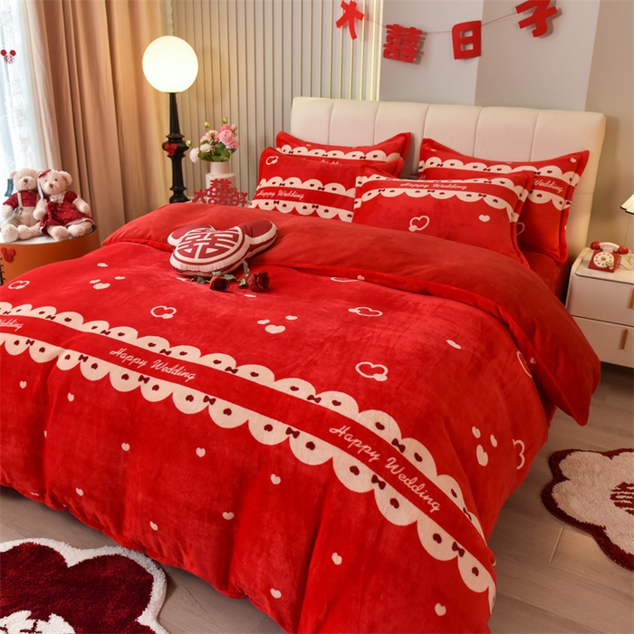 91家纺网 家纺一手货源 找家纺 曲之慕 2025新款高克重牛奶绒简约婚庆四件套 喜嫁