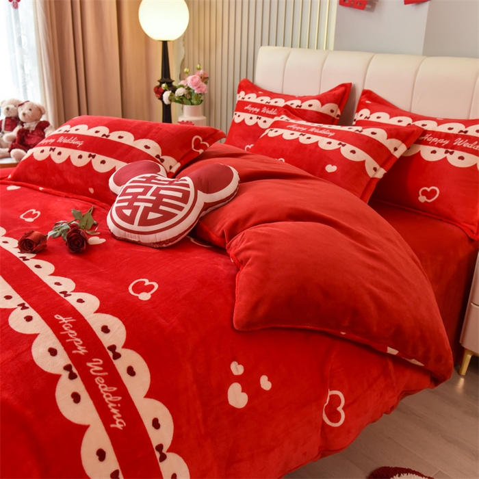 91家纺网 家纺一手货源 找家纺 曲之慕 2025新款高克重牛奶绒简约婚庆四件套 喜嫁