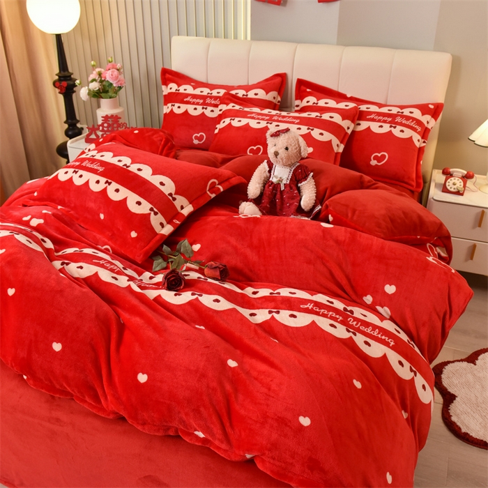 91家纺网 家纺一手货源 找家纺 曲之慕 2025新款高克重牛奶绒简约婚庆四件套 喜嫁