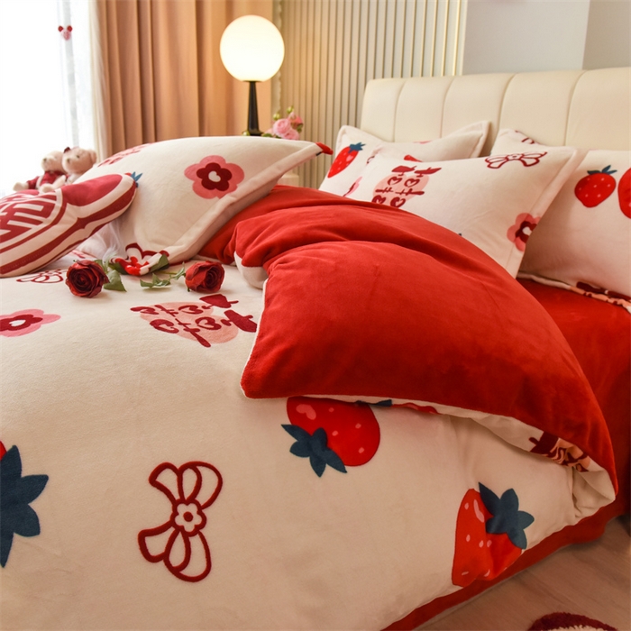 91家纺网 家纺一手货源 找家纺 曲之慕 2025新款高克重牛奶绒简约婚庆四件套 囍多多