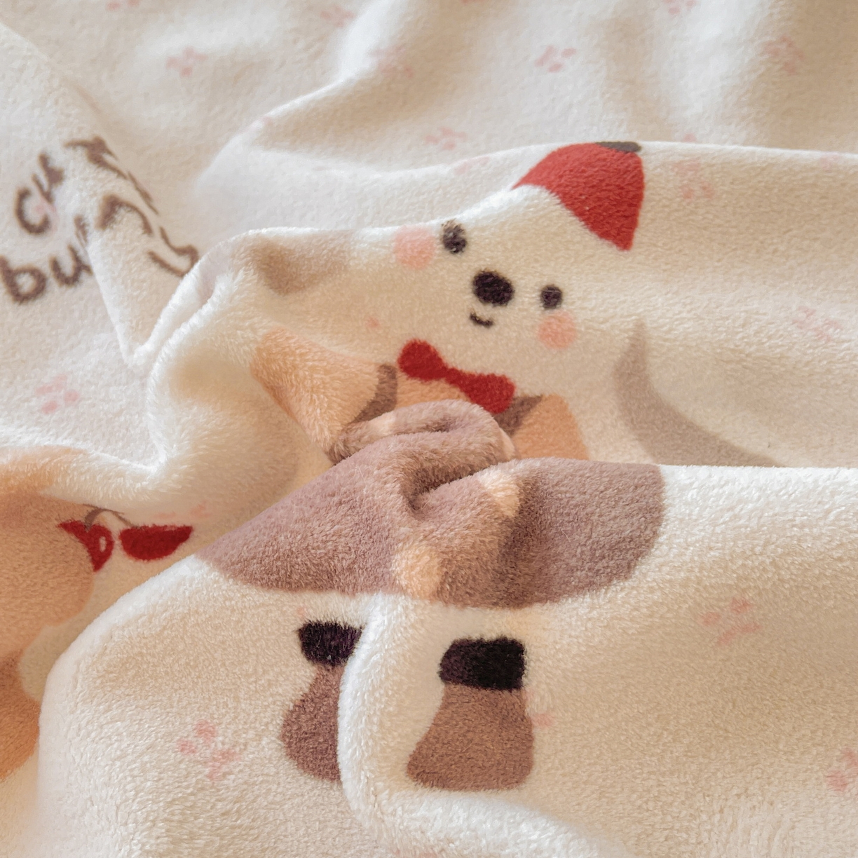 91家纺网 家纺一手货源 找家纺 LIFE.丽芙 2025秋冬新款A类牛奶绒加厚夹棉床褥垫+被套组合四件套 小伙伴