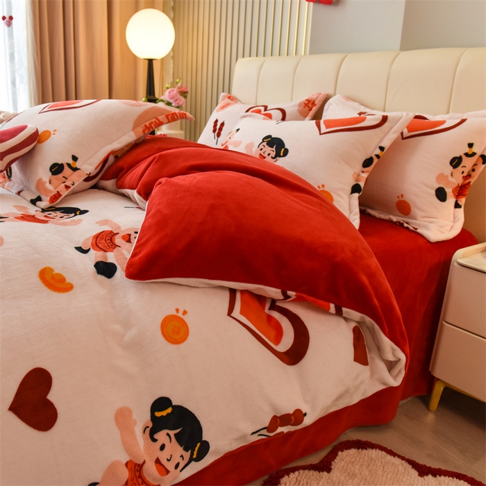 91家纺网 家纺一手货源 找家纺 曲之慕 2025新款高克重牛奶绒简约婚庆四件套 心心相印