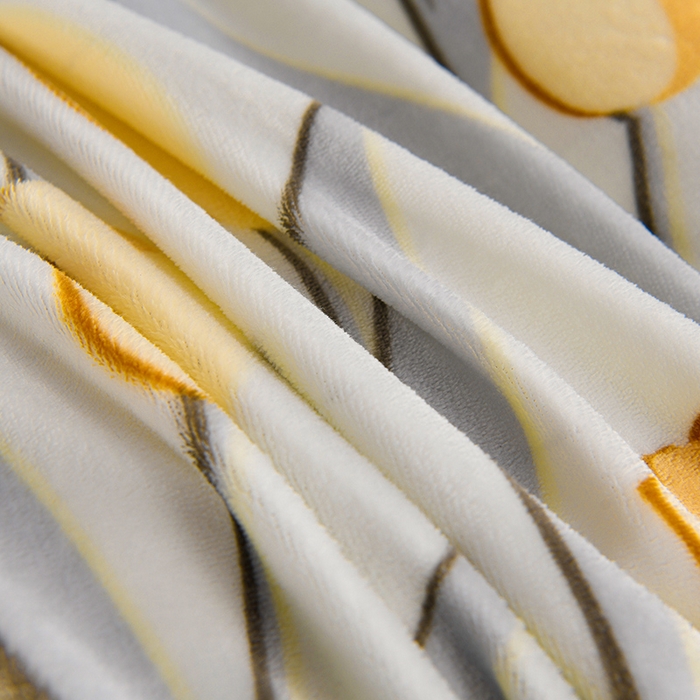 91家纺网 家纺一手货源 找家纺 牵依 2025新款牛奶绒小包边印花四件套 浪漫郁金香-米黄