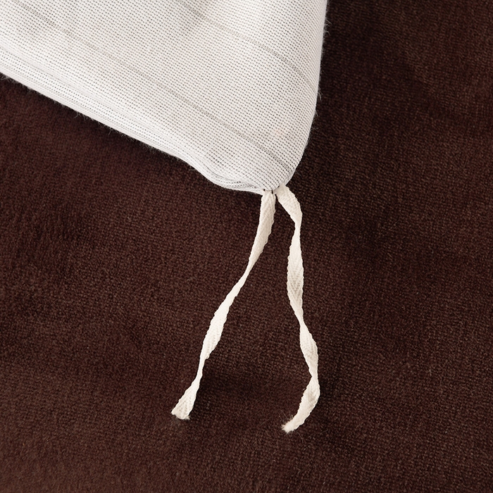 91家纺网 家纺一手货源 找家纺 牵依 2025新款牛奶绒小包边印花四件套 松鼠宝宝