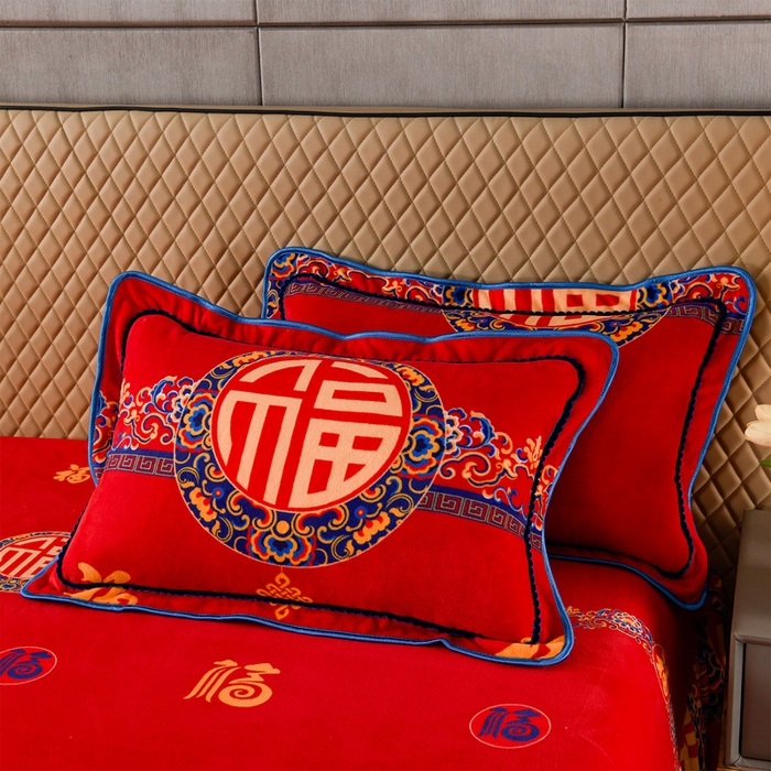 91家纺网 家纺一手货源 找家纺 牵依 2025新款牛奶绒小包边印花四件套 五福临门