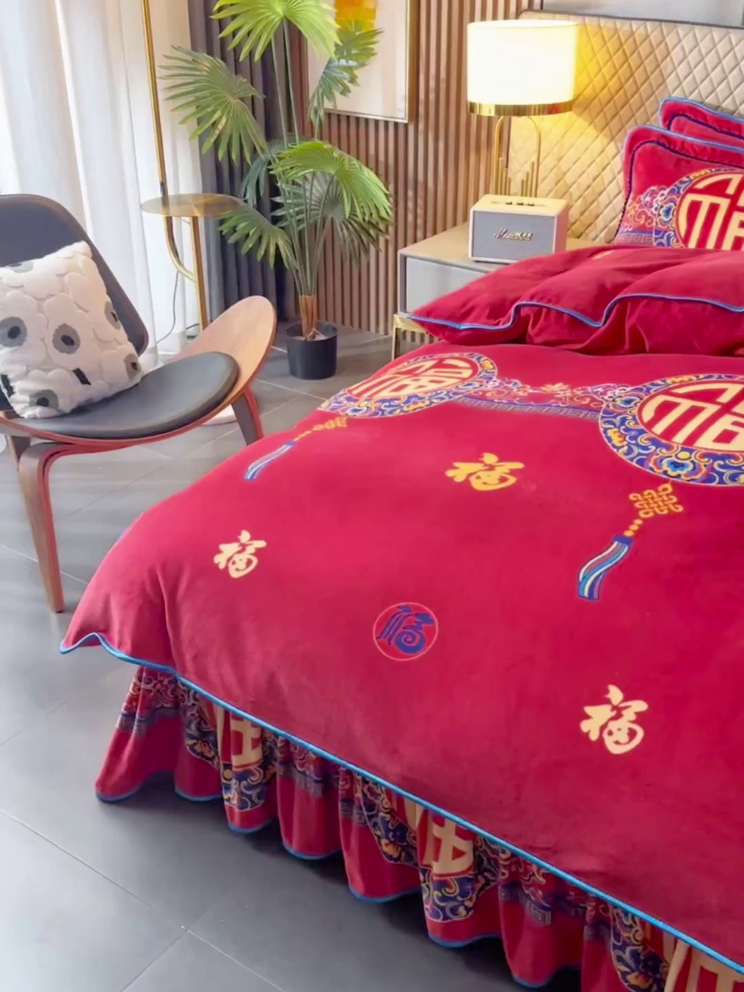 91家纺网 家纺一手货源 找家纺 牵依 2025新款牛奶绒小包边印花四件套 五福临门