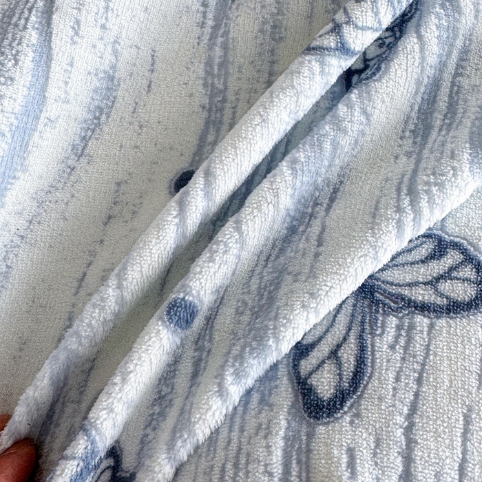 91家纺网 家纺一手货源 找家纺 大米家居 2025新款韩版美拉德风高克重雕花牛奶绒四件套-梦蝶系列 梦蝶-蓝