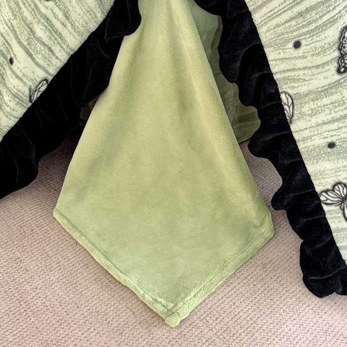 91家纺网 家纺一手货源 找家纺 大米家居 2025新款韩版美拉德风高克重雕花牛奶绒四件套-梦蝶系列 梦蝶-绿