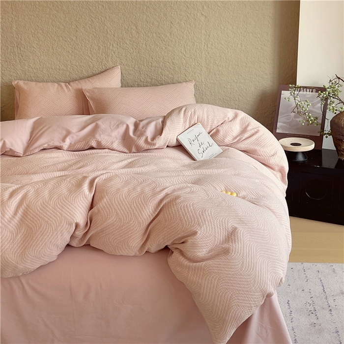 91家纺网 家纺一手货源 找家纺 琪格格纺织 2025新款全棉纯棉轻奢肌理感简约大提花加厚磨毛四件套 纳兰-粉玉