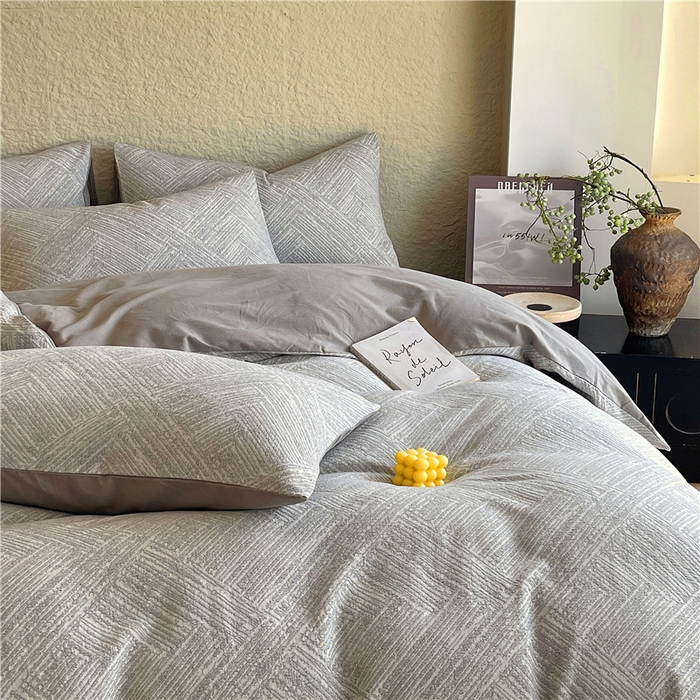 91家纺网 家纺一手货源 找家纺 琪格格纺织 2025新款全棉纯棉轻奢肌理感简约大提花加厚磨毛四件套 简雅-浅灰