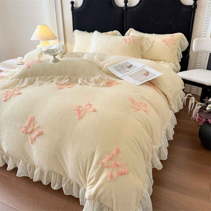 91家纺网 家纺一手货源 找家纺 富盛家纺 2025新款牛奶绒床裙款盘花刺绣四件套公主风 秋水伊人-黄