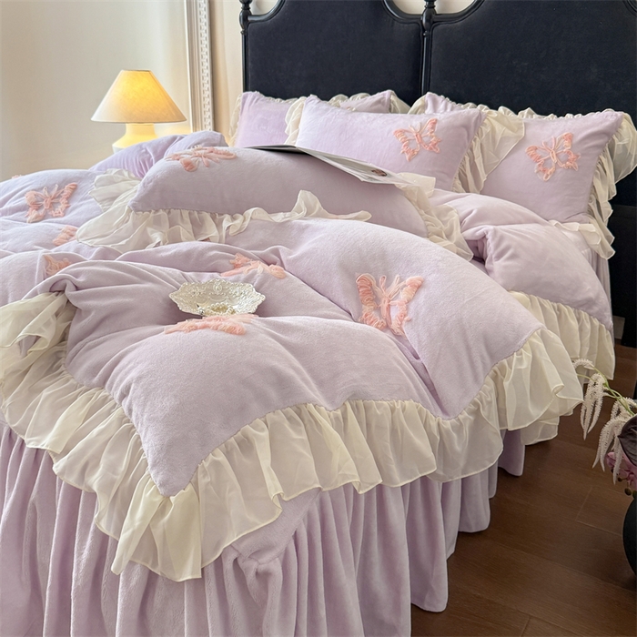 91家纺网 家纺一手货源 找家纺 富盛家纺 2025新款牛奶绒床裙款盘花刺绣四件套公主风 秋水伊人-紫