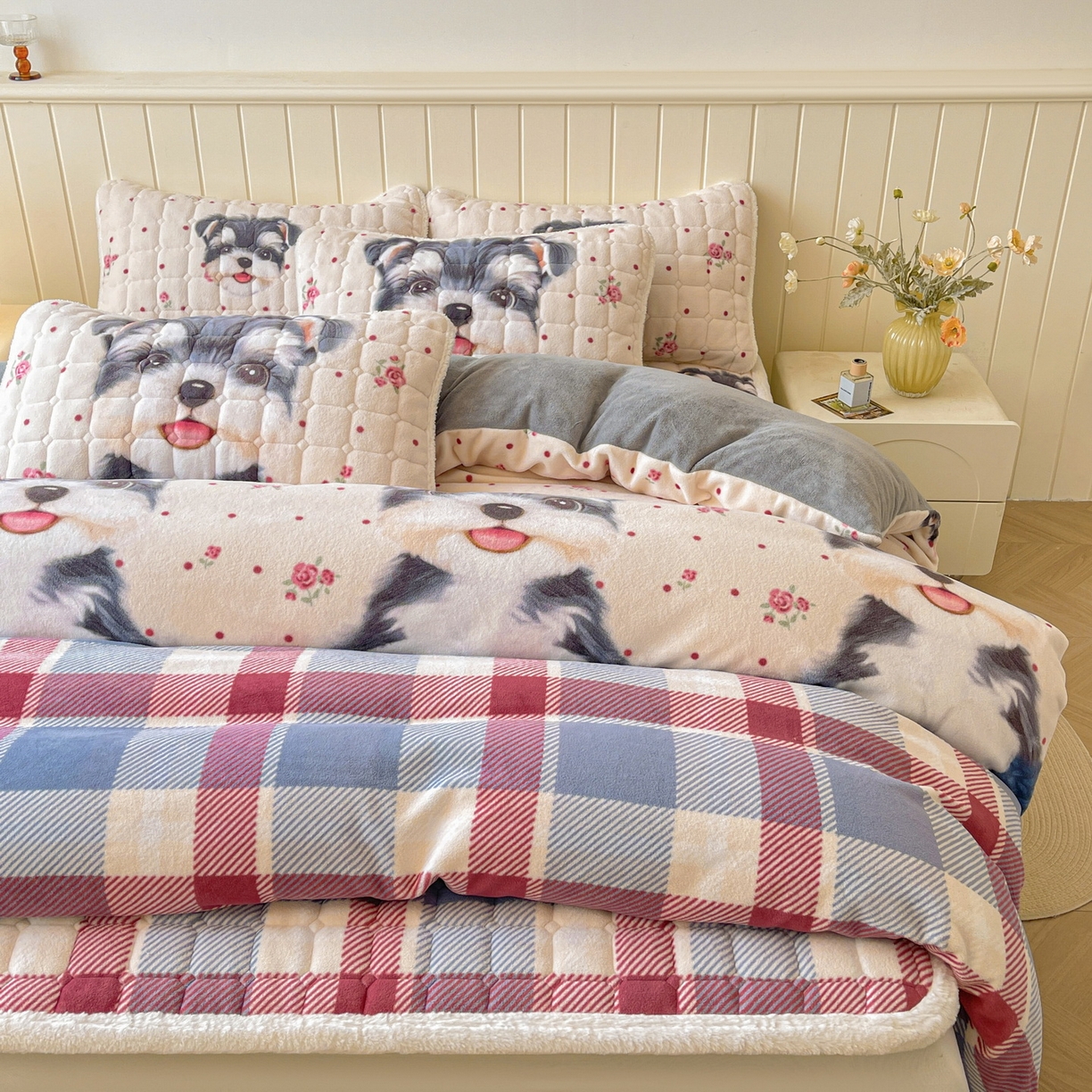 91家纺网 家纺一手货源 找家纺 LIFE.丽芙 2025秋冬新款A类牛奶绒加厚夹棉床褥垫+被套组合四件套 修狗