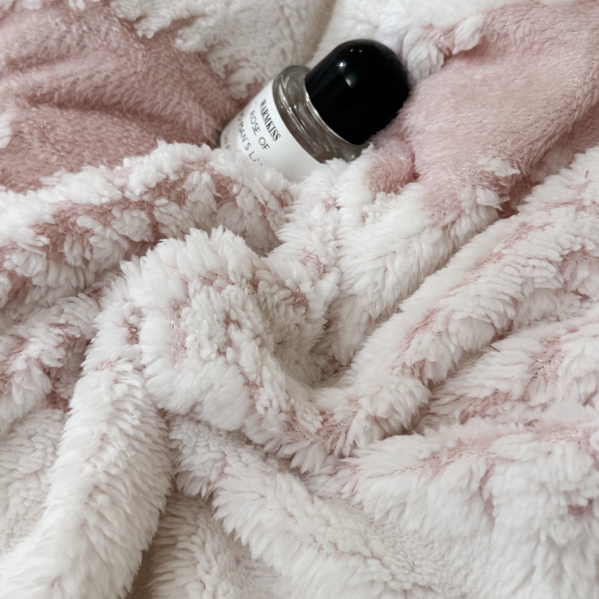 91家纺网 家纺一手货源 找家纺 （总）潮邦创意家居 2025新款冬季阳离子提花云纹绒工艺四件套-绒眠小筑系列