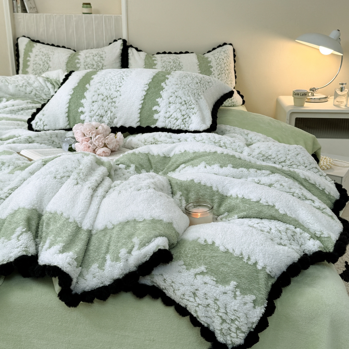 91家纺网 家纺一手货源 找家纺 潮邦创意家居 2025新款冬季阳离子提花云纹绒工艺四件套-绒眠小筑系列 绒眠小筑-香草绿