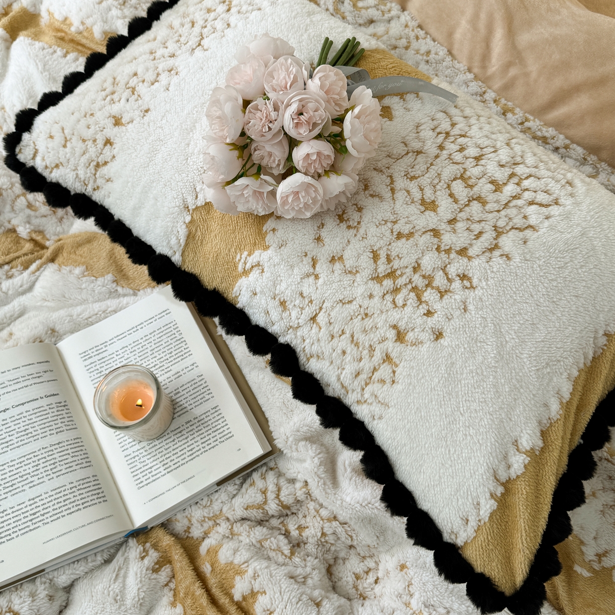 91家纺网 家纺一手货源 找家纺 潮邦创意家居 2025新款冬季阳离子提花云纹绒工艺四件套-绒眠小筑系列 绒眠小筑-浅驼