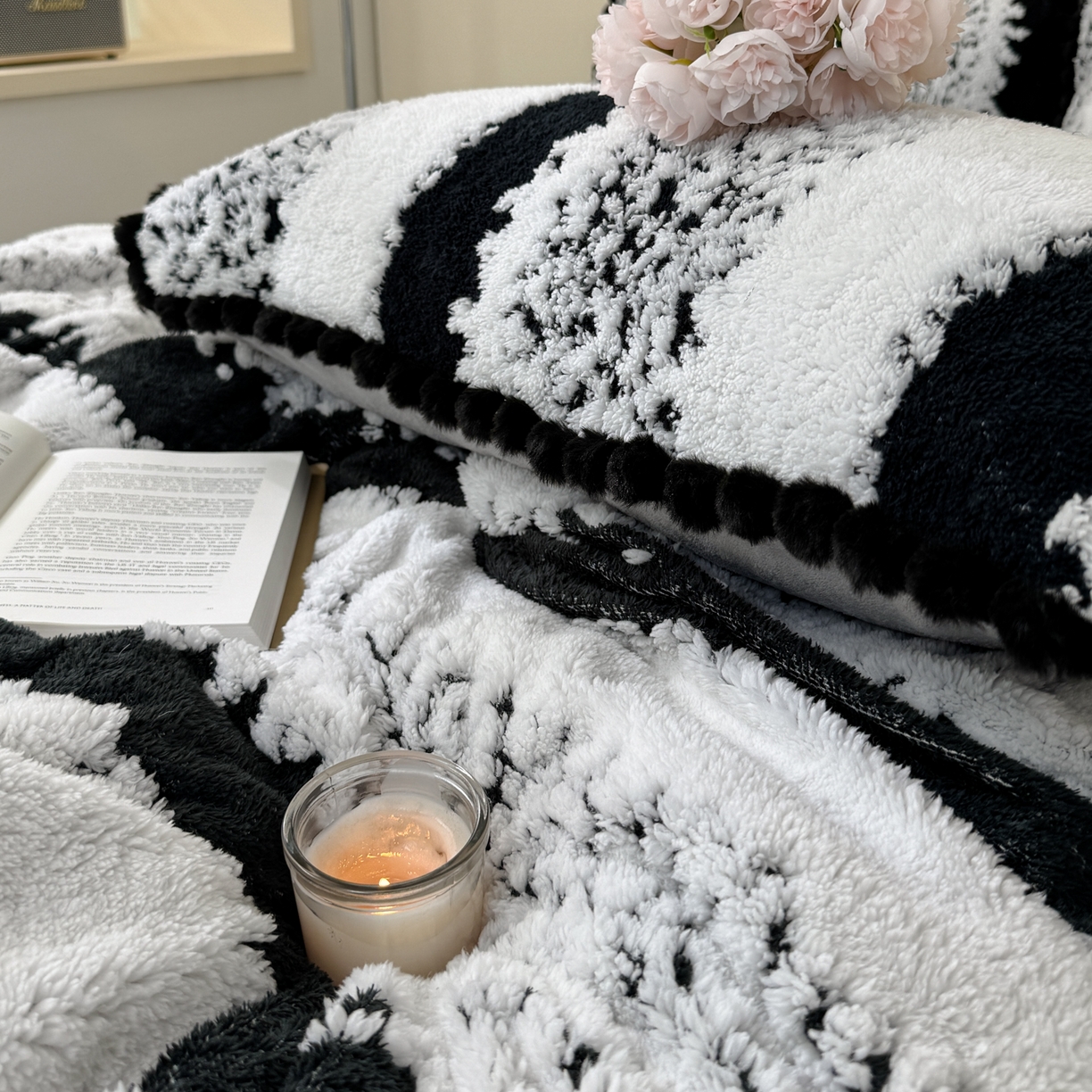 91家纺网 家纺一手货源 找家纺 潮邦创意家居 2025新款冬季阳离子提花云纹绒工艺四件套-绒眠小筑系列 绒眠小筑-耀黑