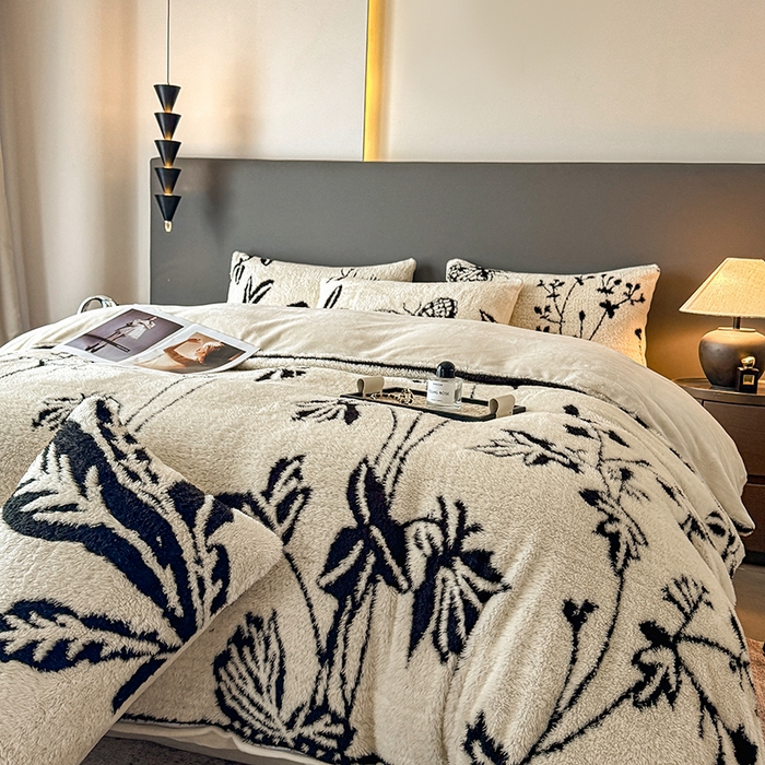 七七家纺 2025新款牛奶绒微米绒毛绒保暖四件套-墨画系列 墨叶蝶叶