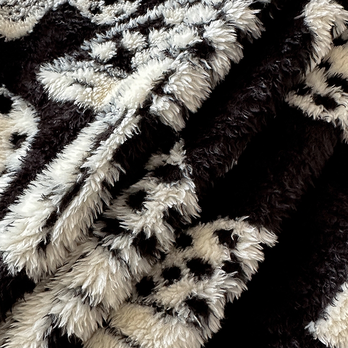 91家纺网 家纺一手货源 找家纺 七七家纺 2025新款牛奶绒微米绒毛绒保暖四件套-墨画系列 蘑菇幻梦